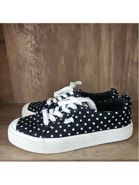Cariuma OCA Low Black White Polka Dot Sneakers Canvas Womens 7